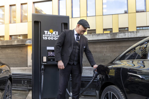 Taxi Stockholm accelererar omställningen ytterligare och satsar nu på att 75 procent av deras fordonsflotta ska vara emissionsfri till slutet av 2025. Foto: Taxi Stockholm.