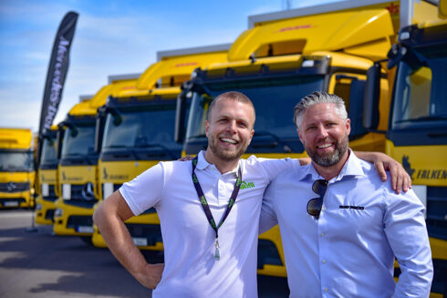 Victor Falkenklev, vd på Falkenklev Logistik och Marcus Sjöberg, Veho Trucks.