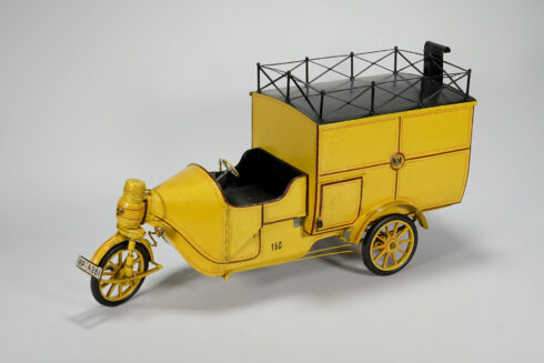 Eldriven trehjuling. Foto: Museum Foundation för Post och Telekommunikation/ B. Bostelmann / DHL Group.