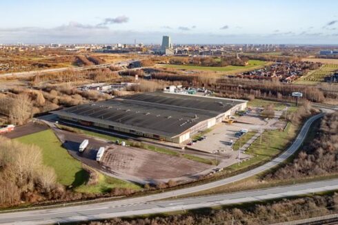   En säkerhetsparkering för lastbilar öppnar vid Olleboterminalen i Malmö i november. 
