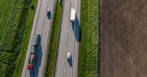 Omställningen bromsas av kunder som inte vill betala och otillräckliga förutsättningar från politiken. Foto: Transportföretagen.